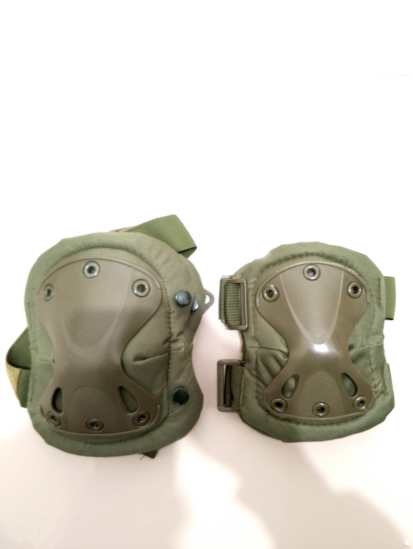 KNEE AND ELBOW PADS GREEN